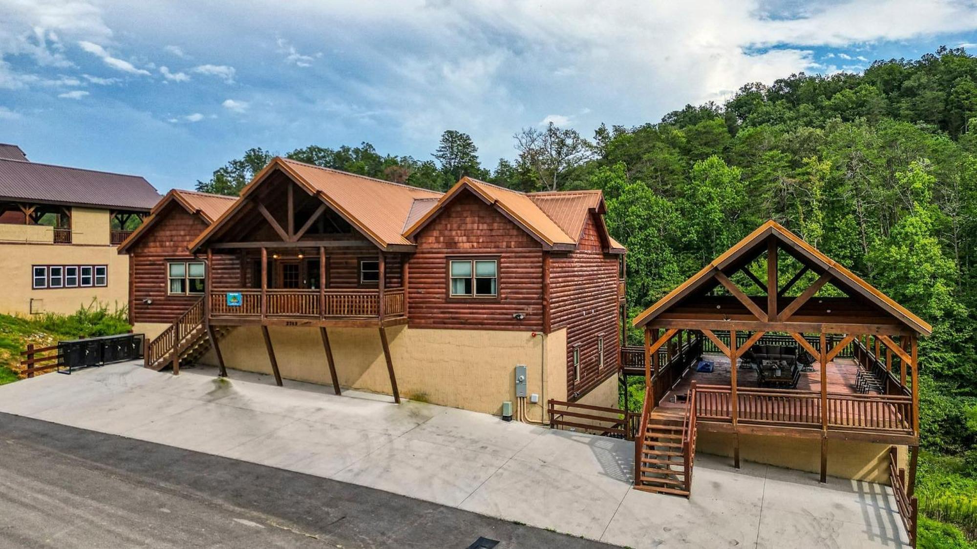 Smokey'S Paradise By Avantstay Sleeps 22 Pool Sevierville Buitenkant foto