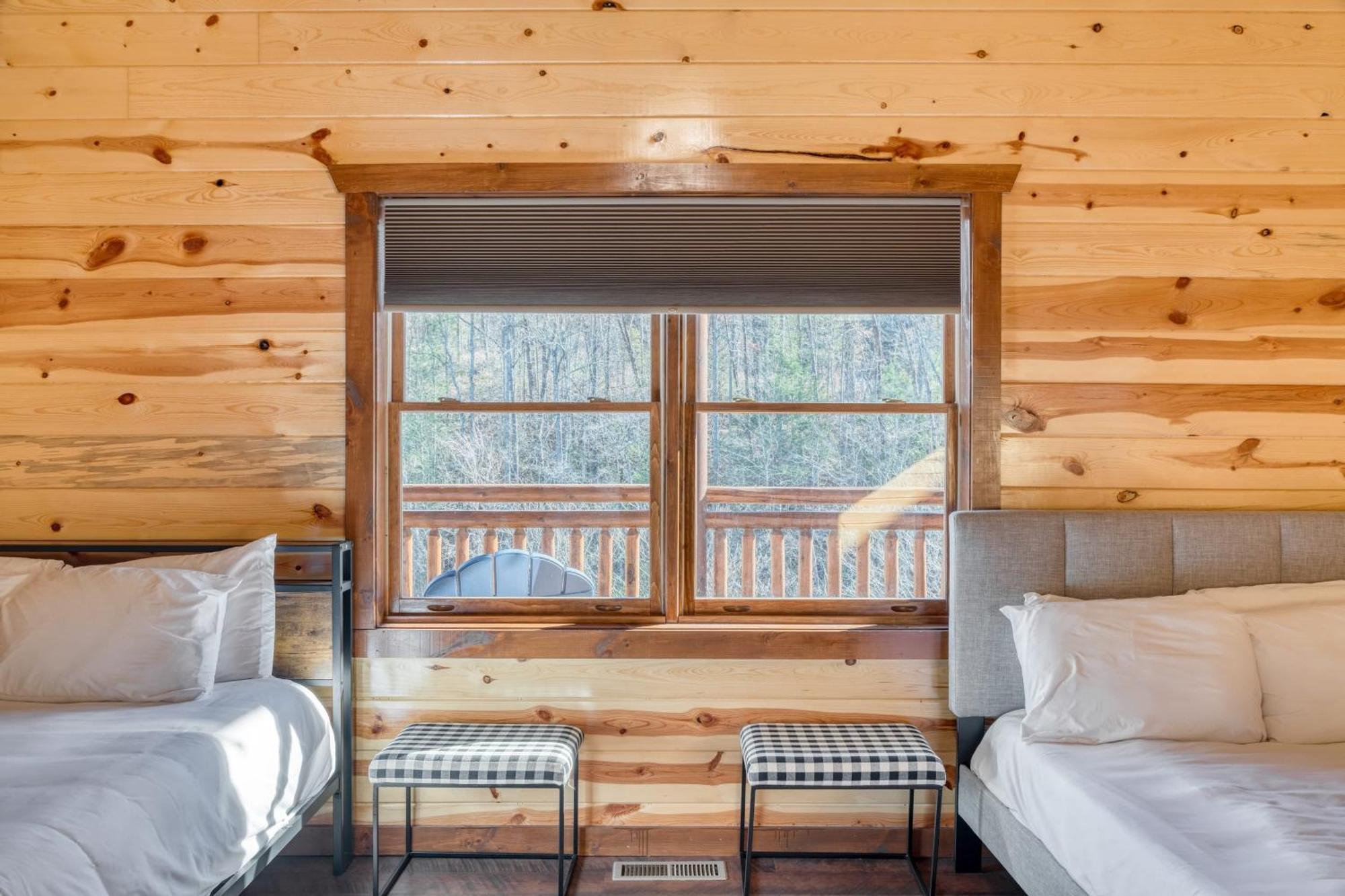Smokey'S Paradise By Avantstay Sleeps 22 Pool Sevierville Buitenkant foto