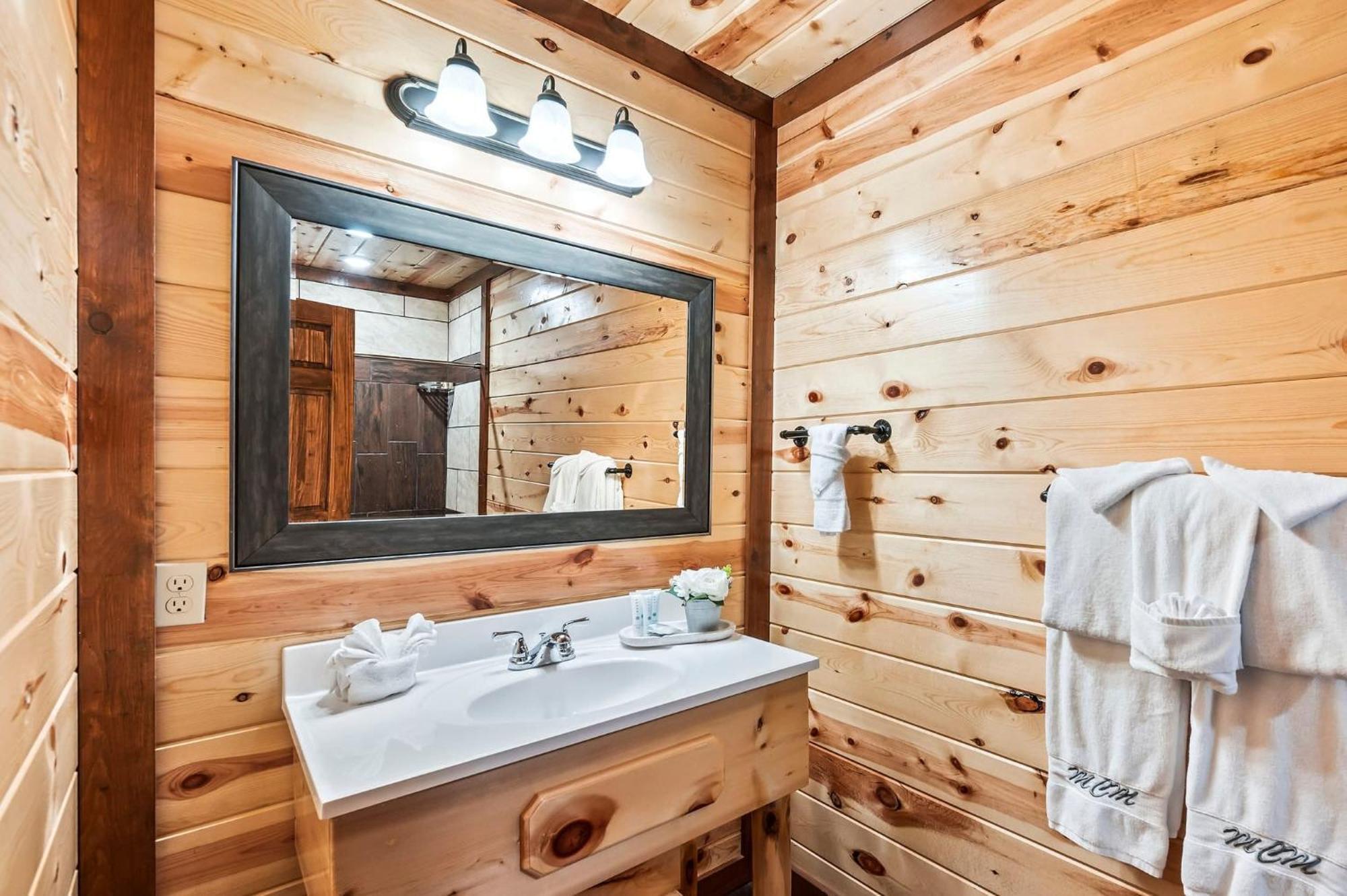 Smokey'S Paradise By Avantstay Sleeps 22 Pool Sevierville Buitenkant foto